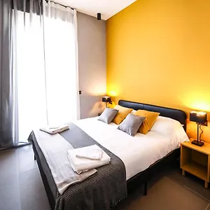 napule-naples-80136.hotels-amalfi.com/